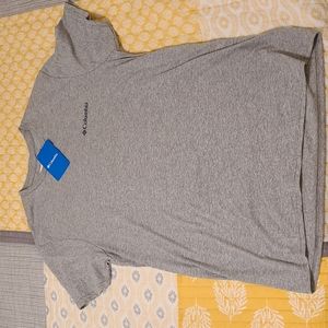 Columbia Medium Short Sleeve T-shirt NWT